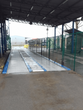 Tehnička ispravnost svetlosnih sistema i važnost preciznih vaga u drumskom transportu